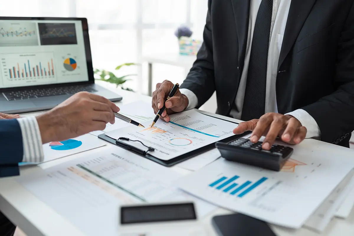 financial analysis image